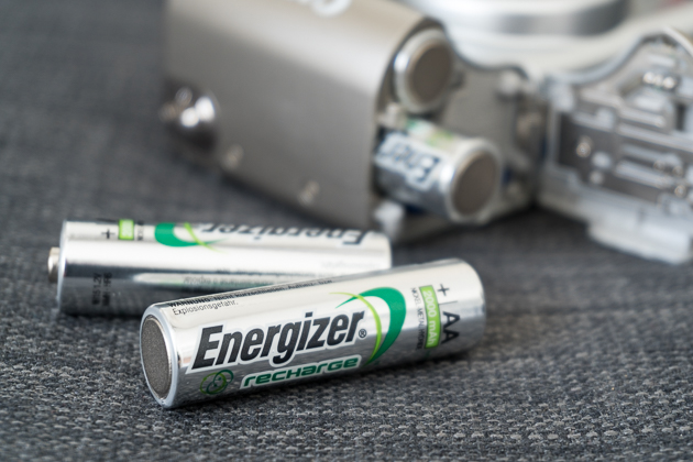 aa-rechargeable-batteries-lowres-2735